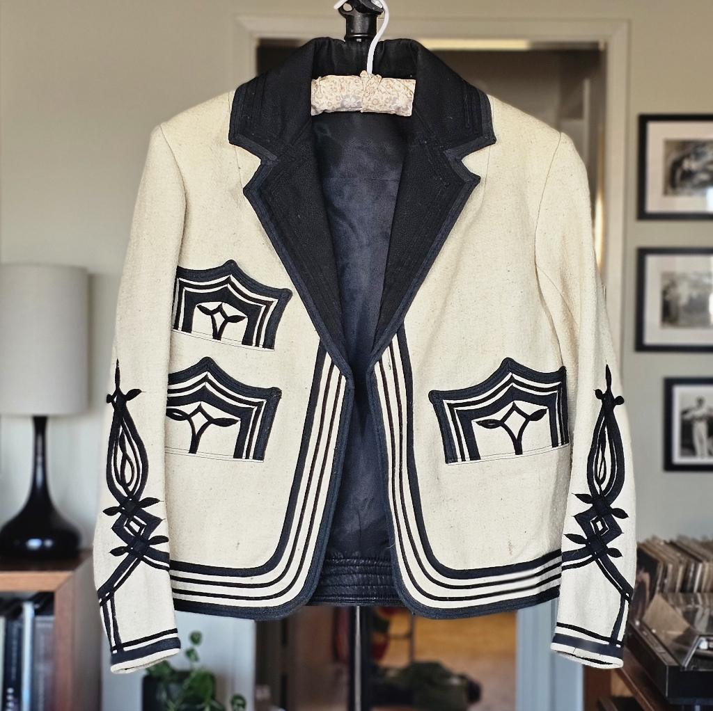 Rare 1970s Vintage Guatemalan Solola Ivory Wool Bat Jacket